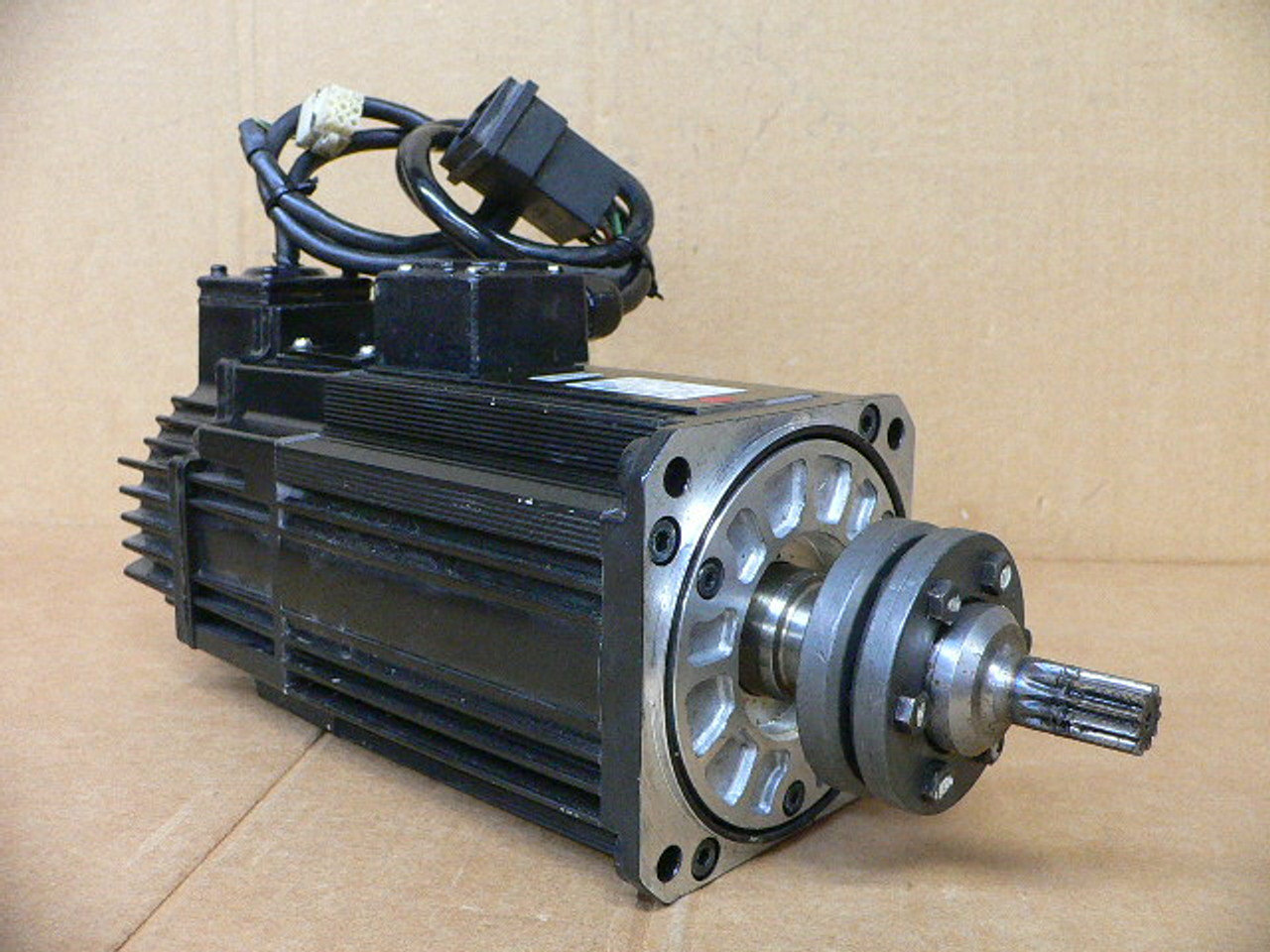 Yaskawa SGMS-15B6ABCJ-Y2 Servo Motor - Fen Industrial